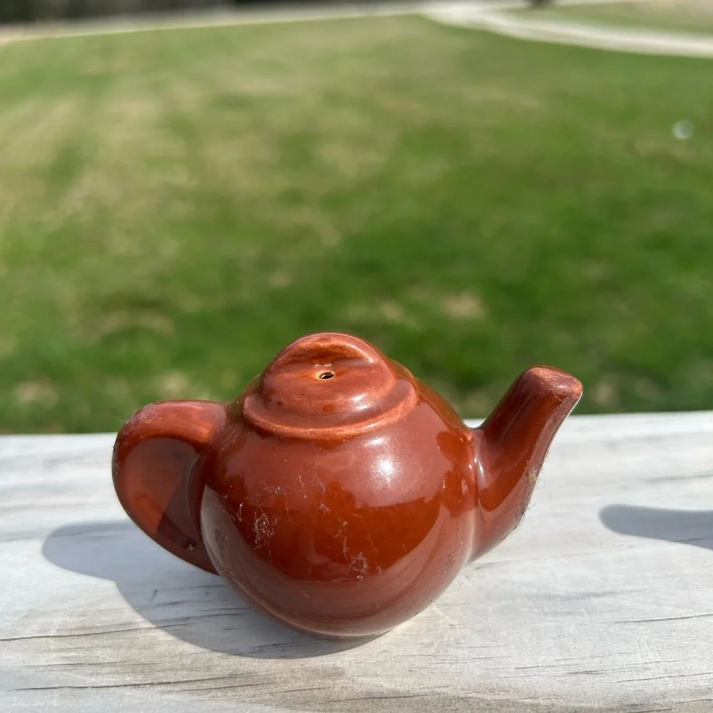 Vintage Brown Tea Pot‎ Style Salt And Pepper Shakers